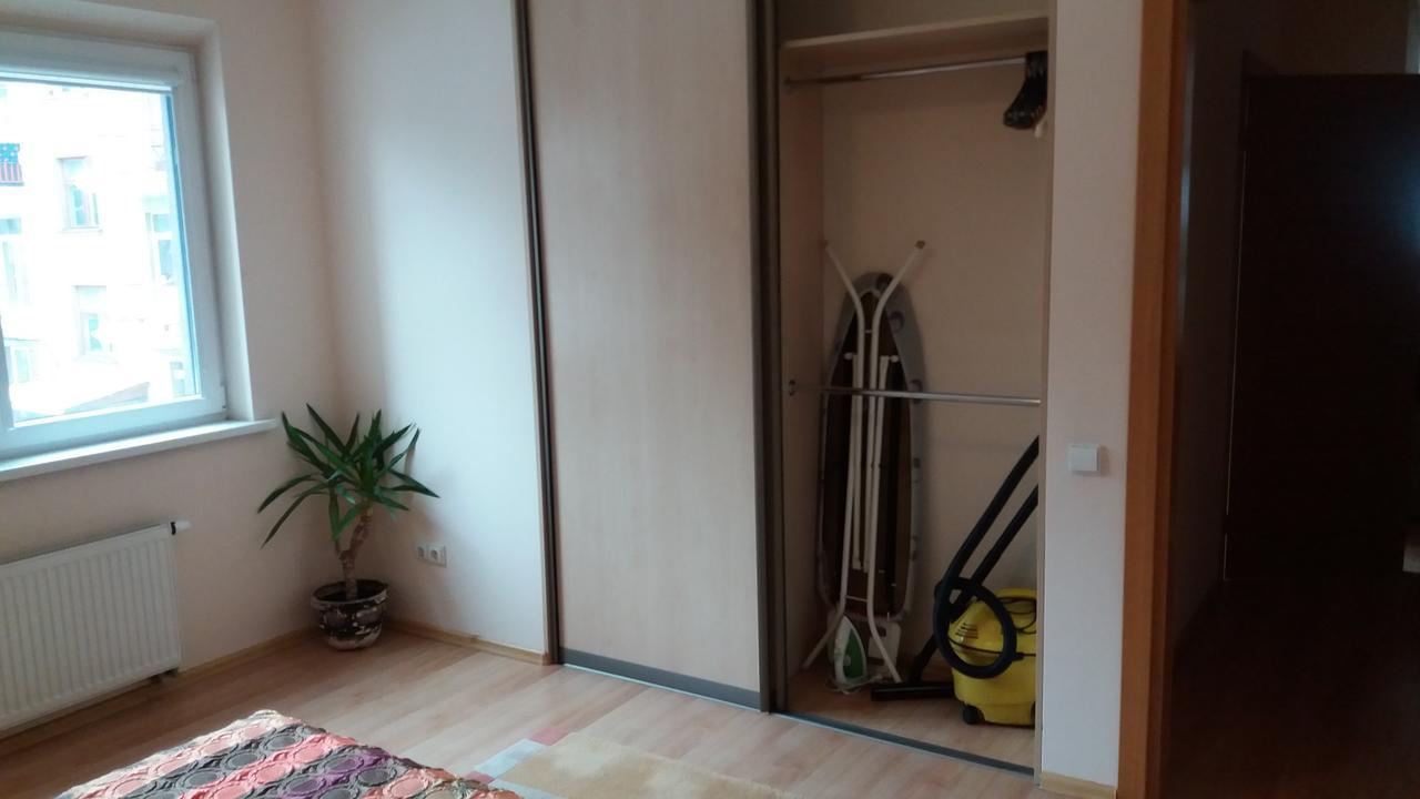 Centro Apartamentai-Konarskio Apartamentai Vilnius Ngoại thất bức ảnh